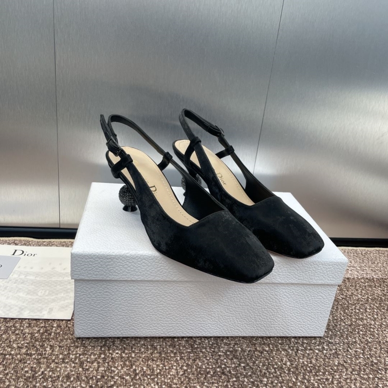 ch**an D*or slippers